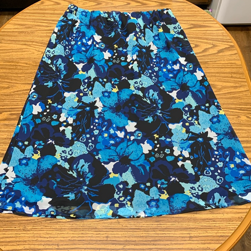 Long Modest blue flower designed Cato skirt